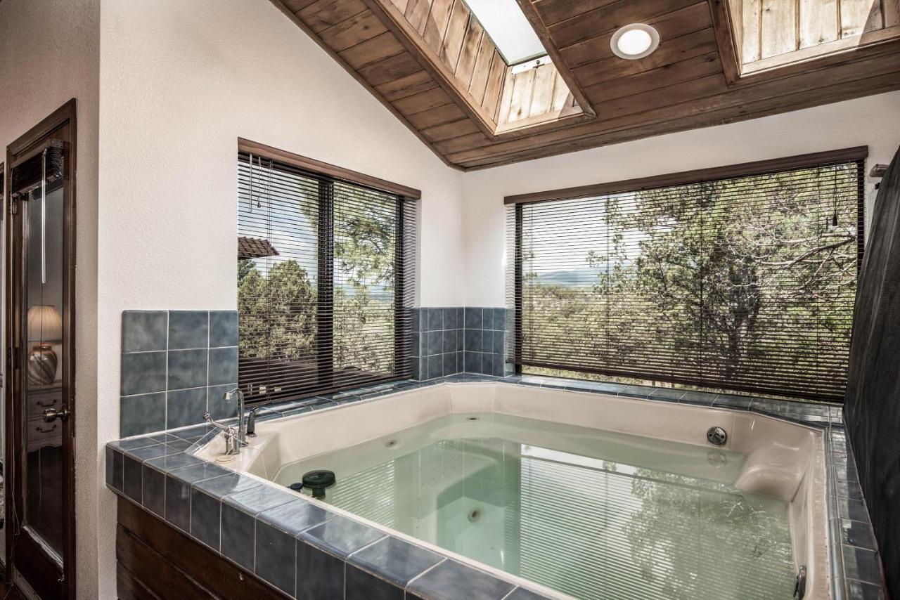 Villa Christi And Dons Nuthouse Ruidoso Exterior foto